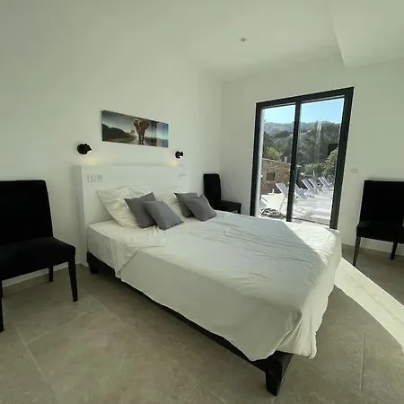 De Standing Vue Imprenable Villa Calvi (Corsica)